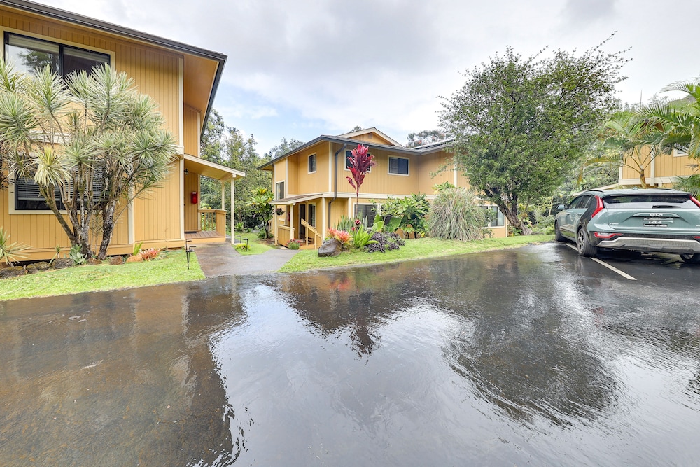 ~ 2 Mi to Beach: Princeville Condo w/ Private Deck view 3