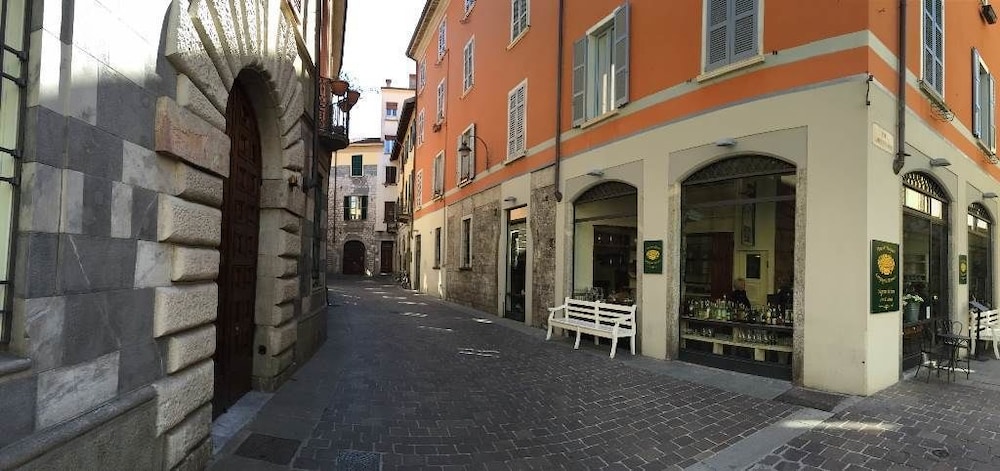 Logicasa Elegance in Como Centre