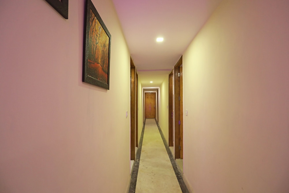 OYO 10558 Hotel Qlark