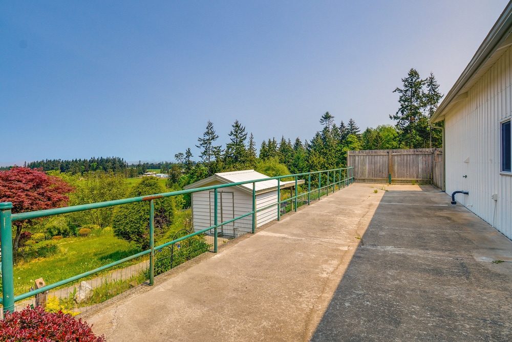 Port Angeles Apartment Near Olympic Natl Park! view 2