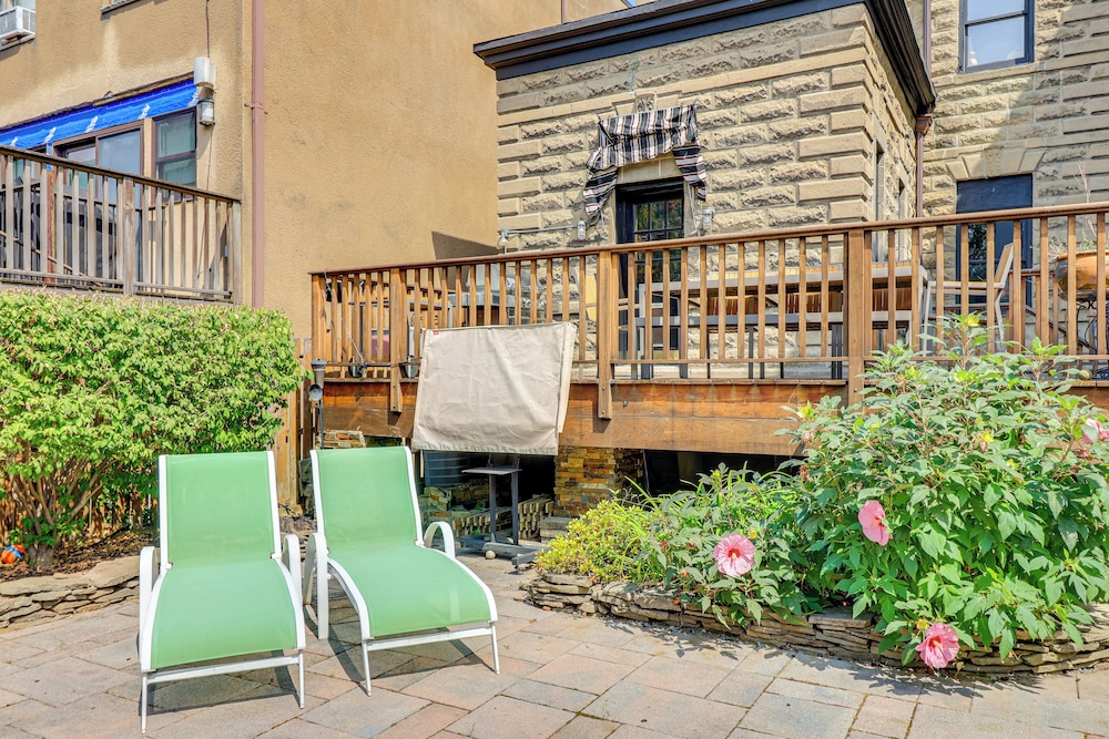 Walk to Hudson River Parks: Recently Renovated Apt