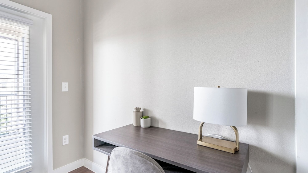 Landing Apartments - Grand Harbor