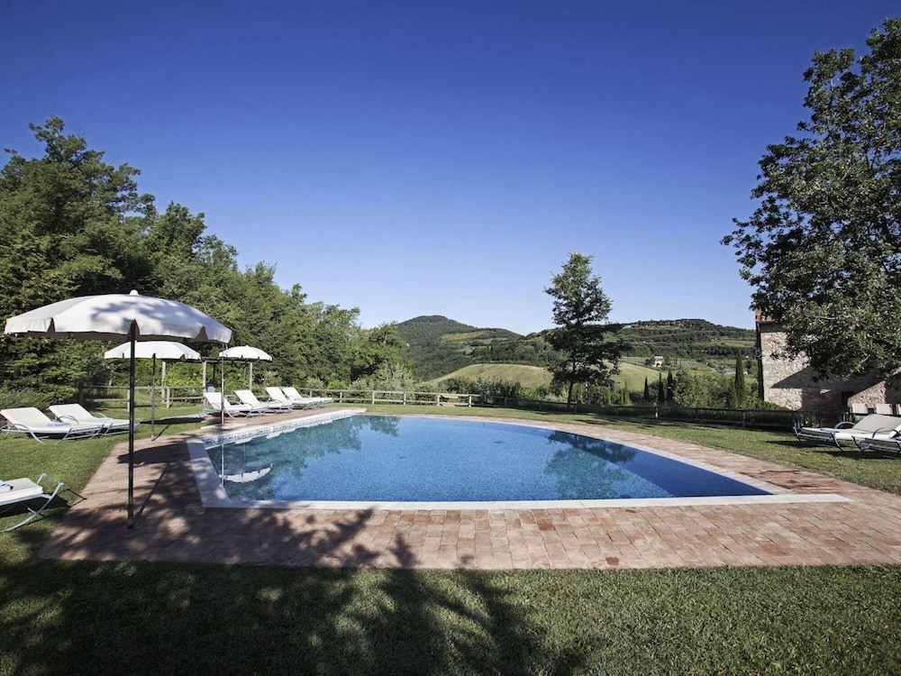 Villa in Montepulciano ID 4124 view 3