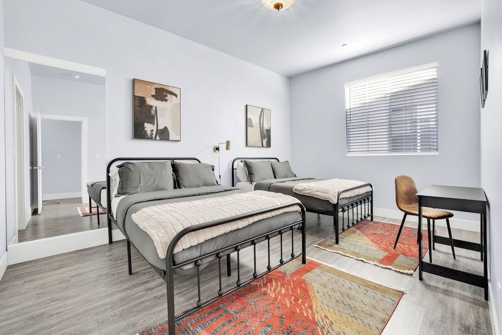 North Hollywood Vacations - Noho by Avantstay North Hollywood Townhome - Property Image 17