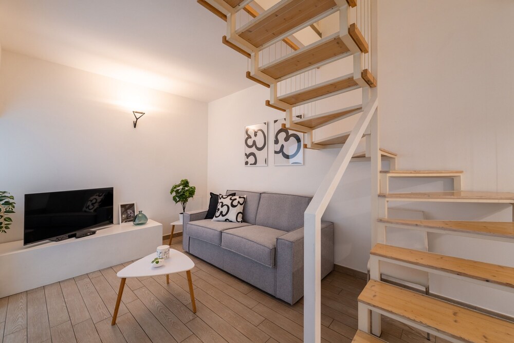 Viale Lecco 105 by Wonderful Italy
