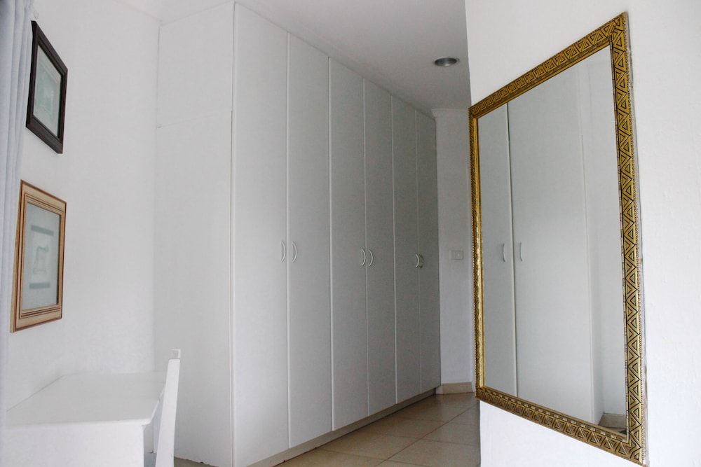 La Dolce Vita Guest House