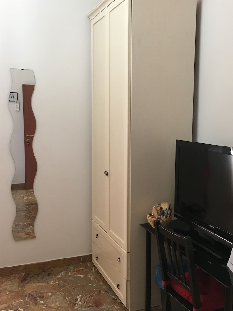 Damiani & Sister Guest House