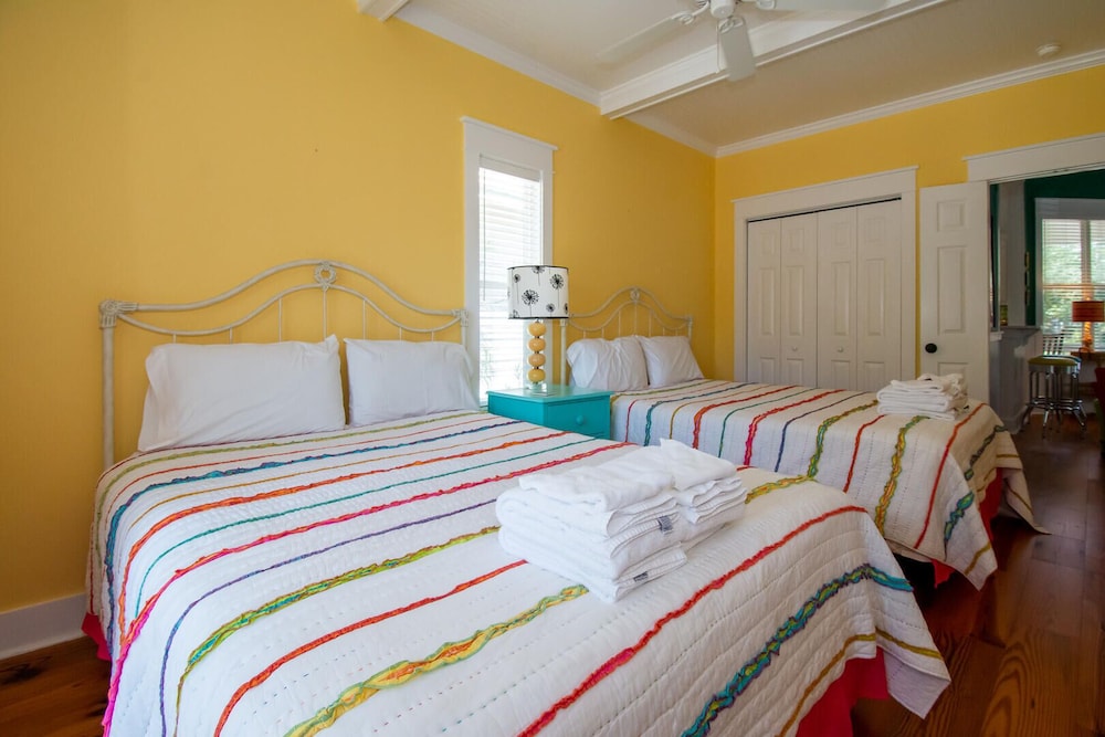 46 Davis Love Cottage view 2