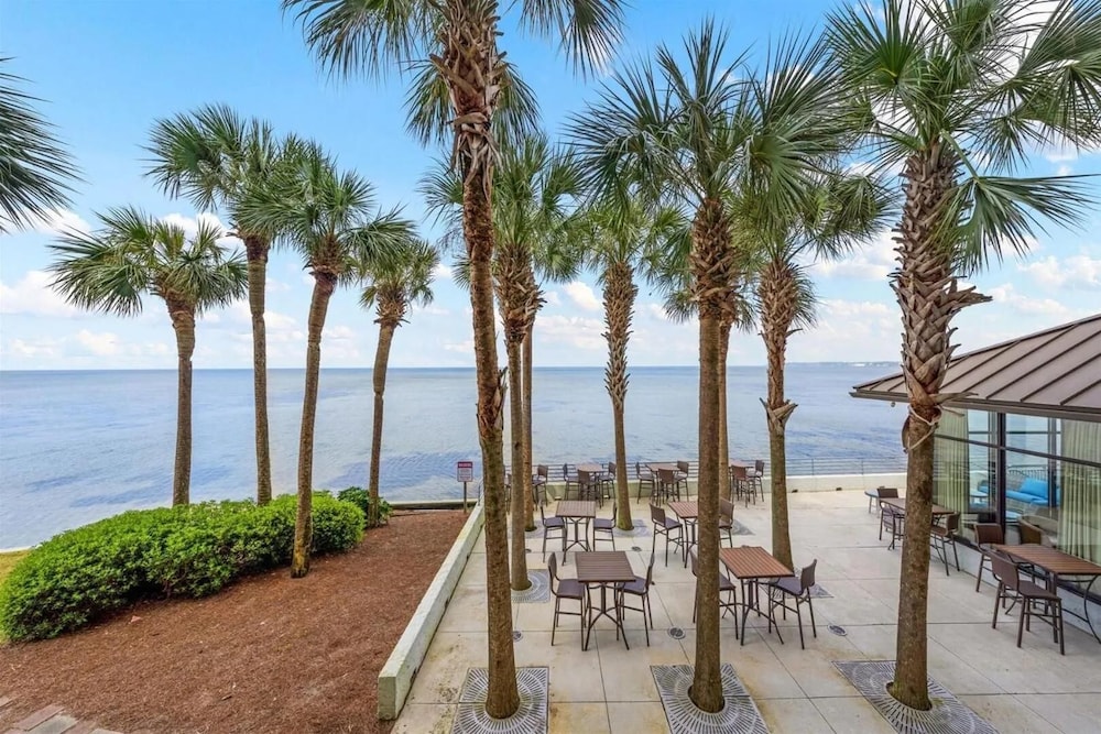 Bayside Inn 6282
