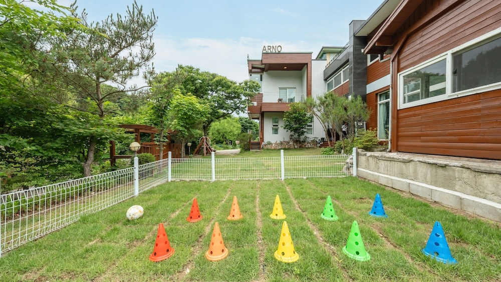 Gapyeong Areuno Pet Pension, Gapyeong - 24