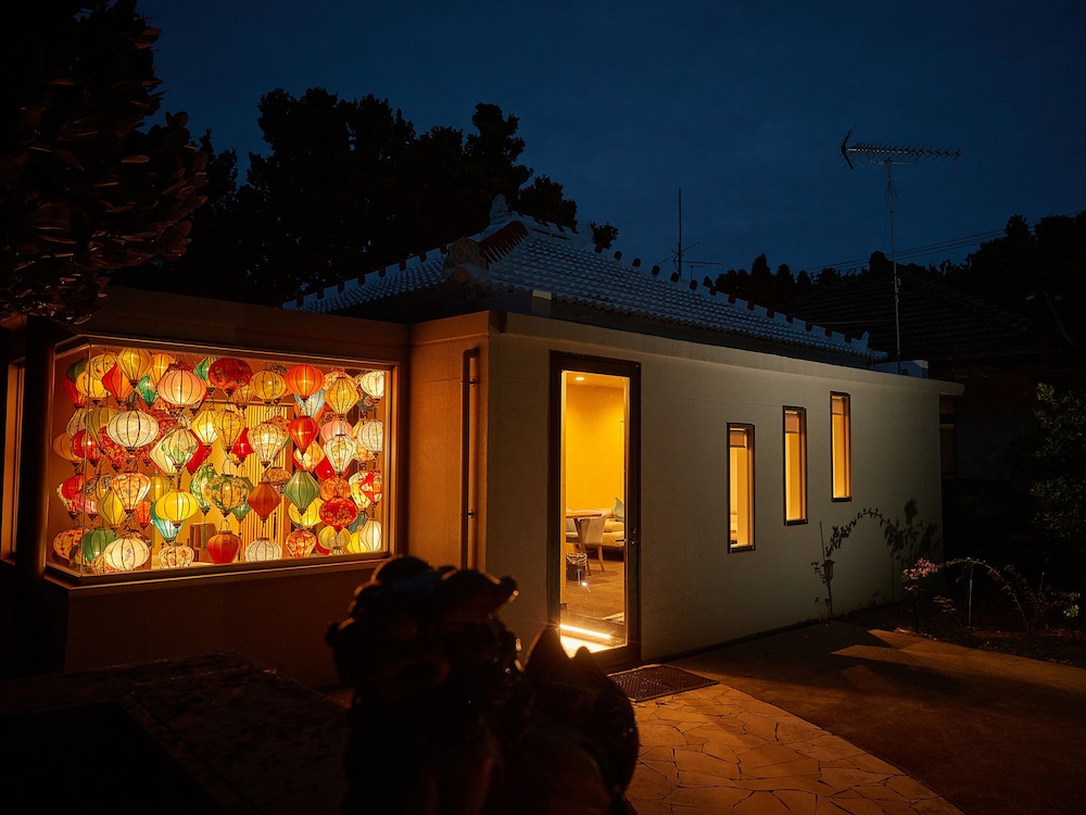 ADAN RESORT -LANTERN-