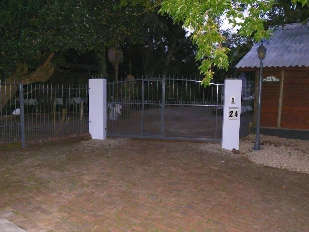 Blue's Guest House