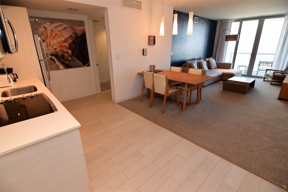 Amazing Ocean & Intracoastal View 1 Bedroom Unit @ The Beachwalk
