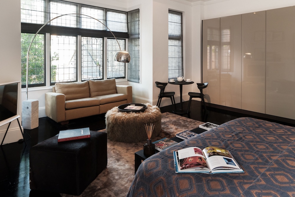 Luxury Suite in Cadogan Square 1
