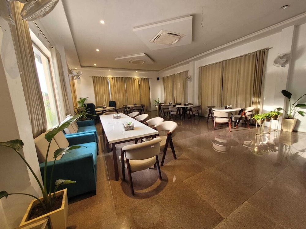 Aura Gold Resort