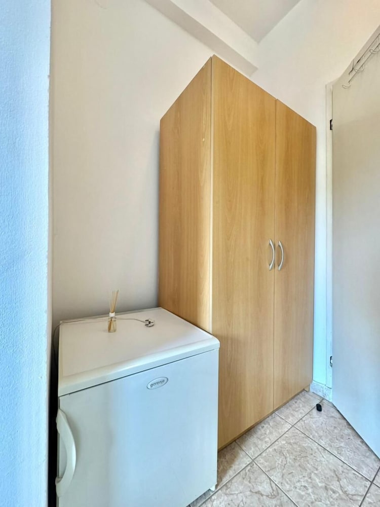 B&M Holiday Rooms