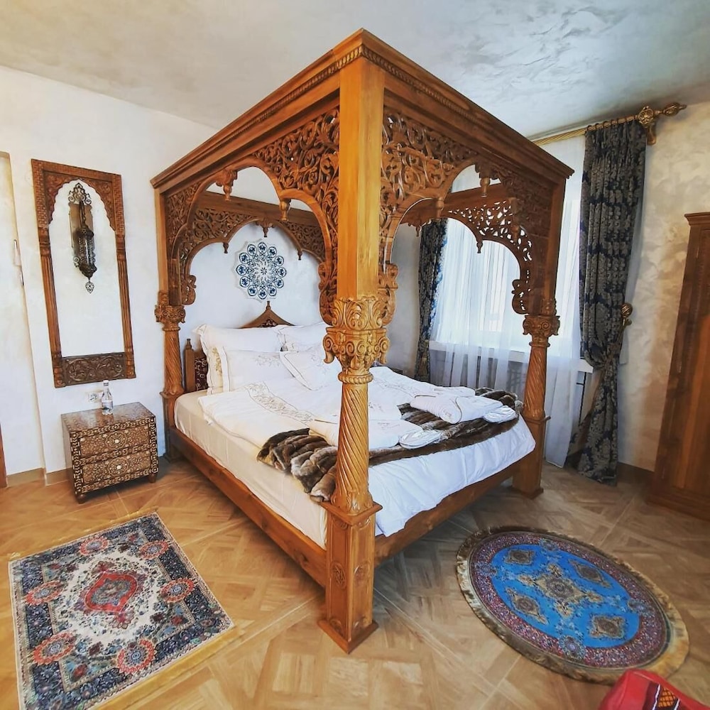 Taj Royal Apartment in București, București, Romania view 3