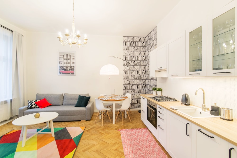 Grand Apartments