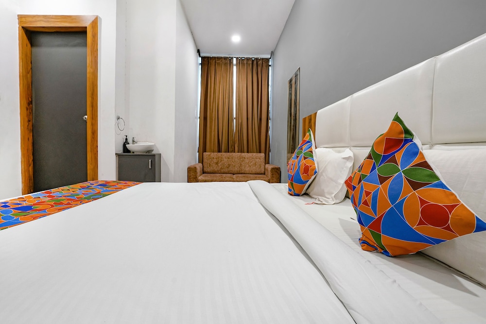 Fabhotel Prime Dumas
