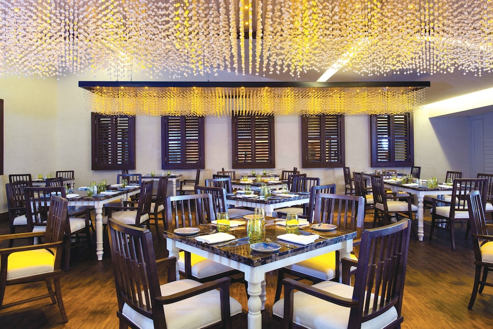 Jamaica Vacations - Royalton Blue Waters Montego Bay, An Autograph Collection All Inclusive Resort - Property Image 118