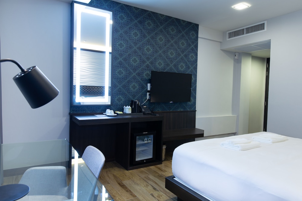 Holatel Hotel Phitsanulok