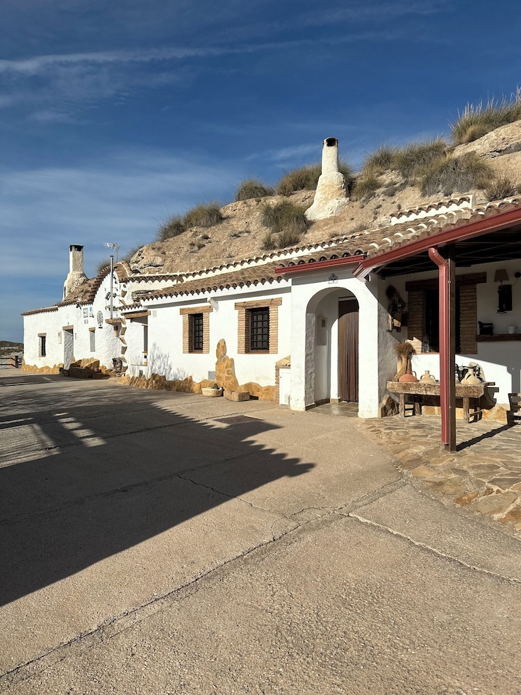 CUEVAS VICTORIA