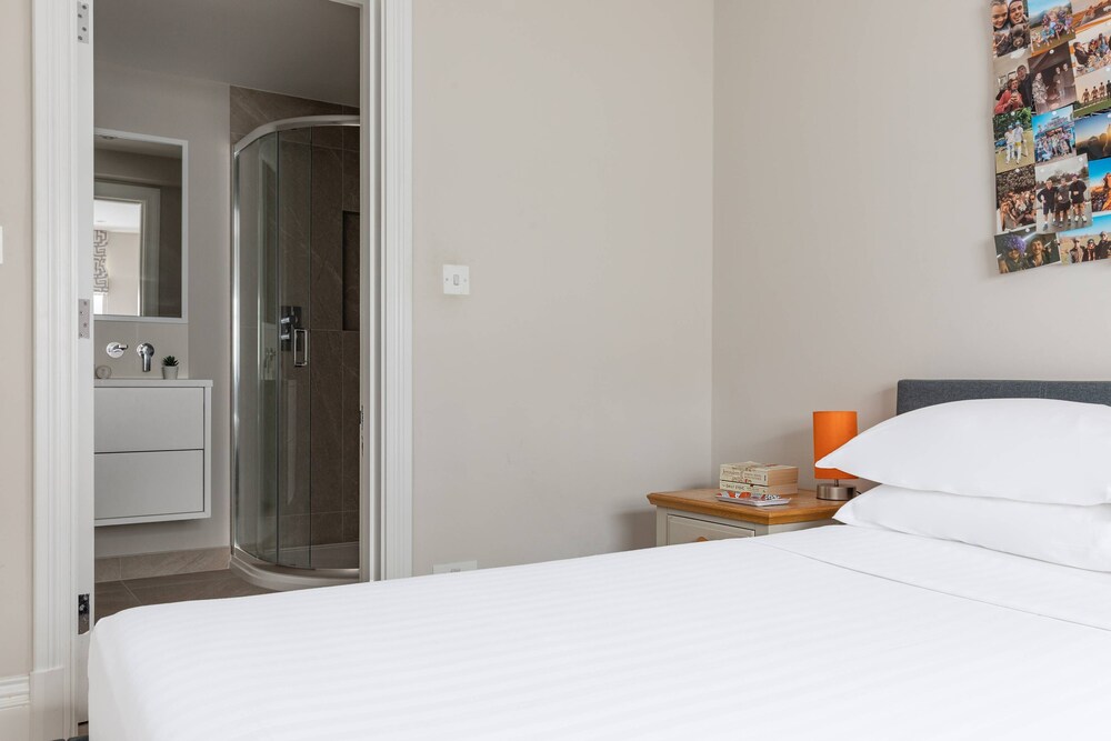Callcott Street IV by Onefinestay