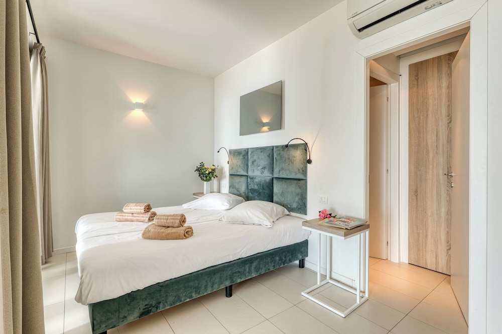 Holiday Resort Balzi Rossi