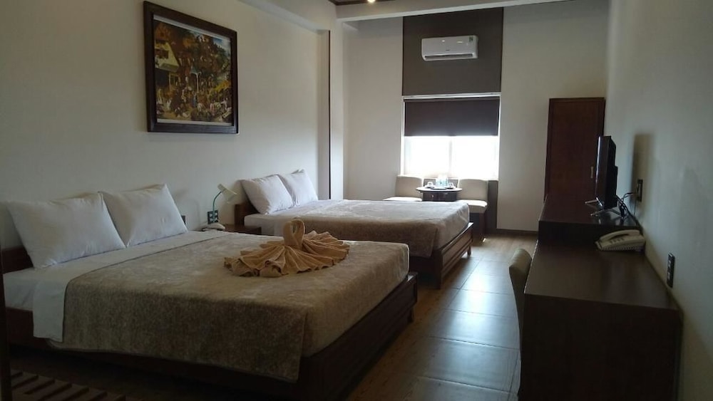 Oceanward Hotels & Resorts