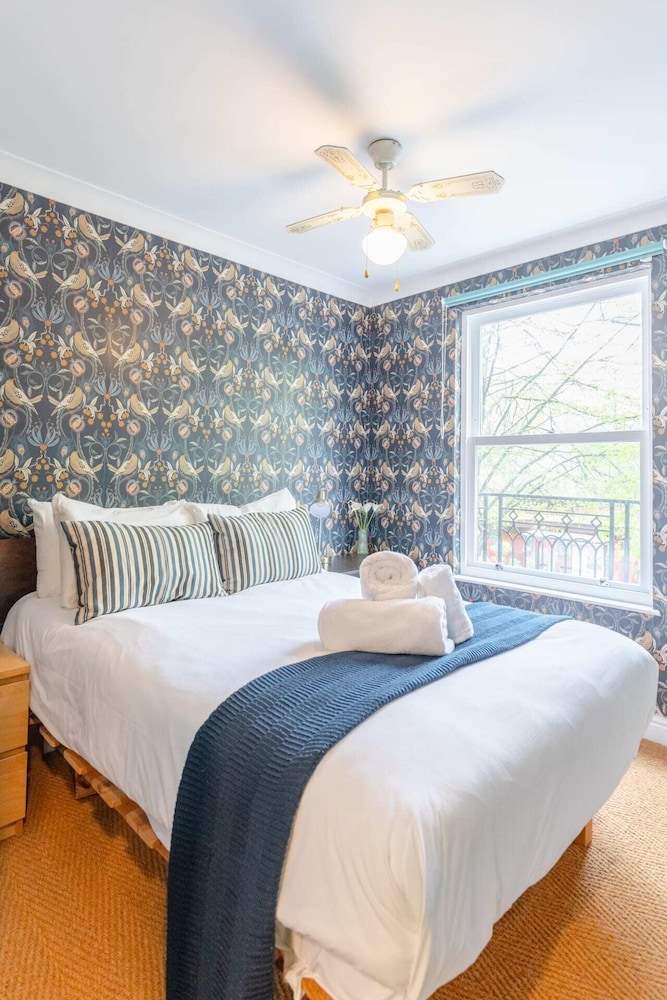 3 Bed House, Sleeps 8 - Near St Pancras