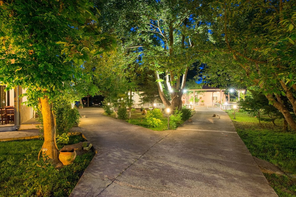 Natura Bungalows