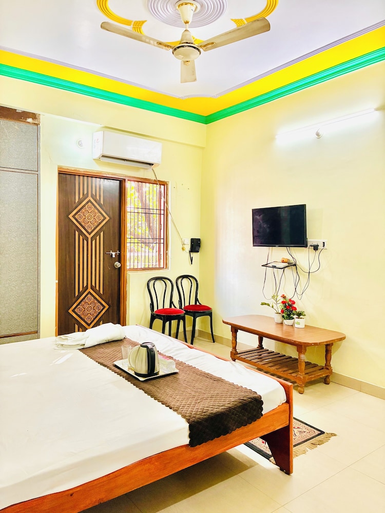Shivanya guest house