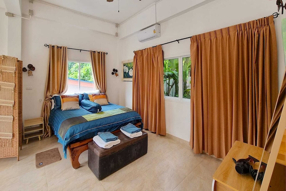 Family Pool Villa Happi near Yanui Beach