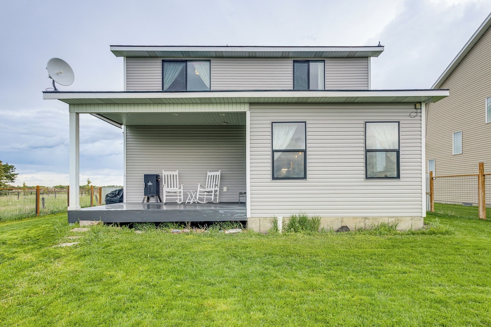 4 Mi to Snake River: Family Home w/ Yard in Rigby