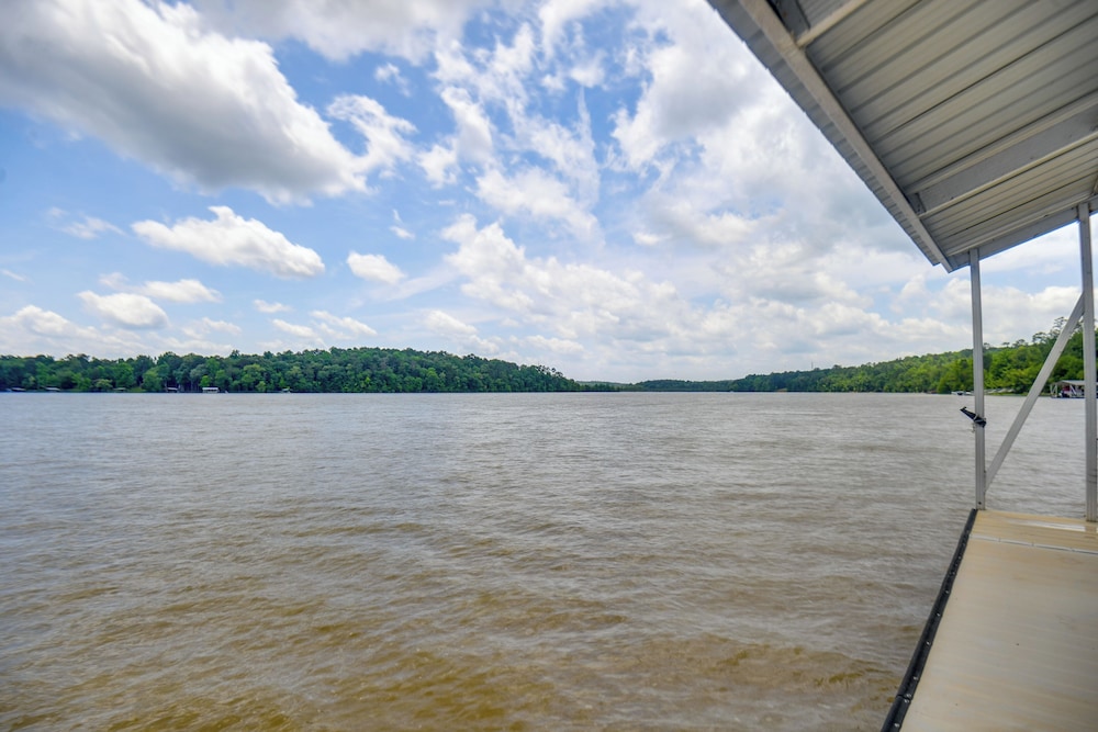Boat Dock Access: Clarks Hill Lake Hideaway!