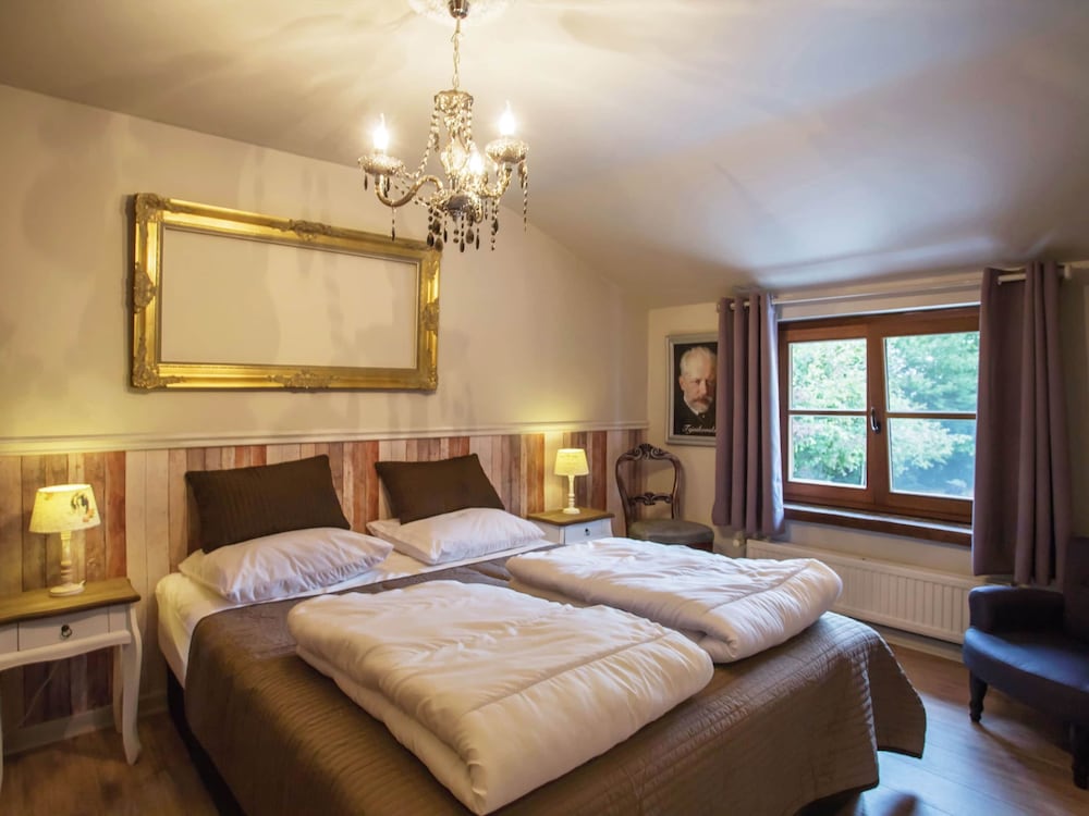 Holiday Home in Alveringem Near Coast view 2