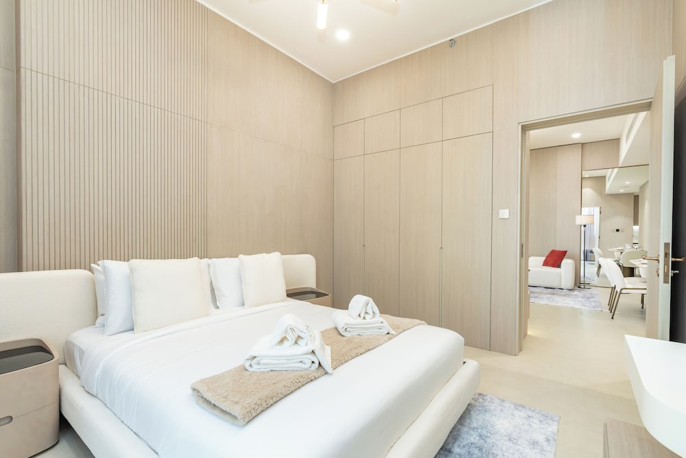 PVH - Sleek 1BR - Pearl House 1