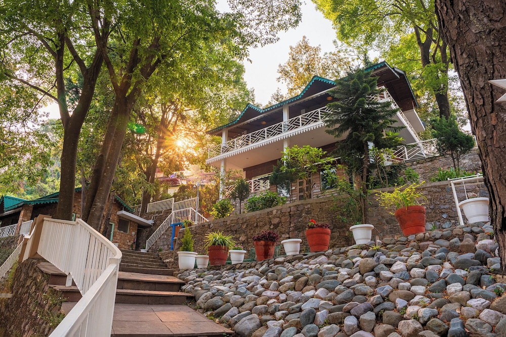 Echor Malusara Lakeview Retreat Bhimtal