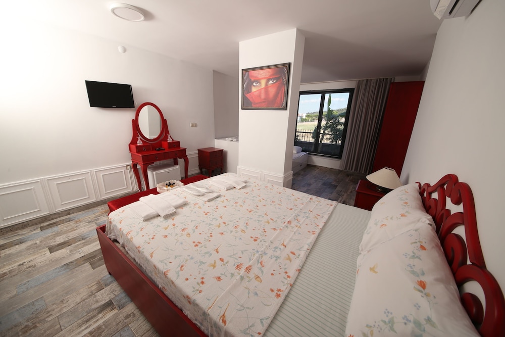 Cunda Morisi Otel