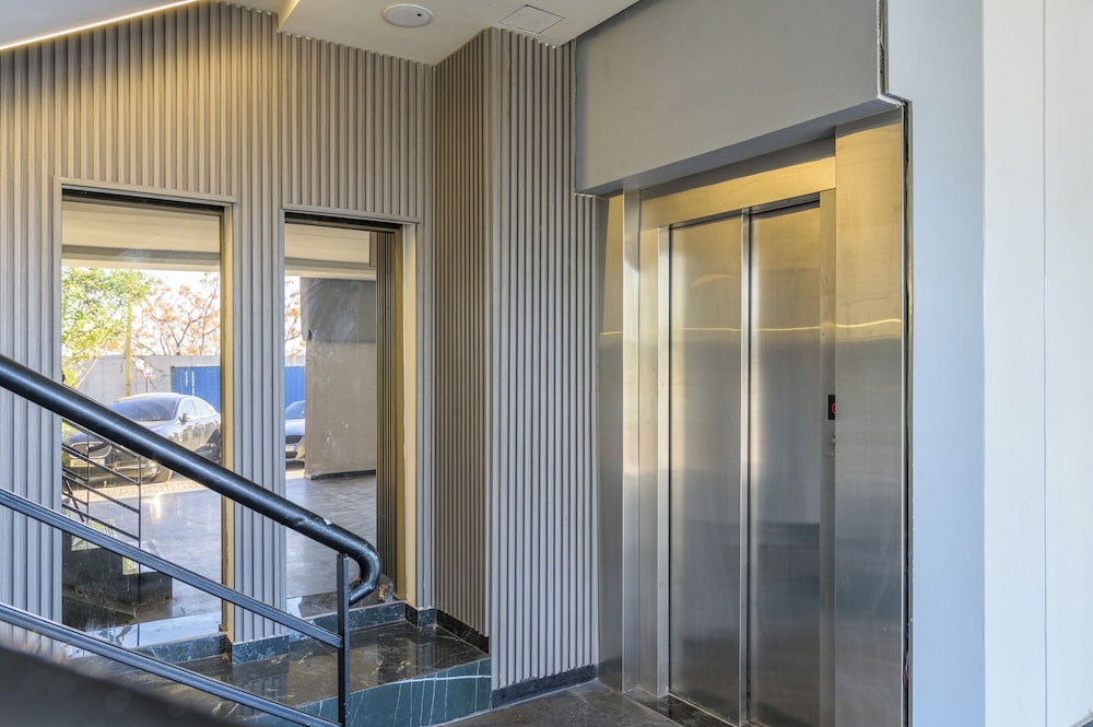 Gate 9 Tower -Studios & Apts Mar Mikhael