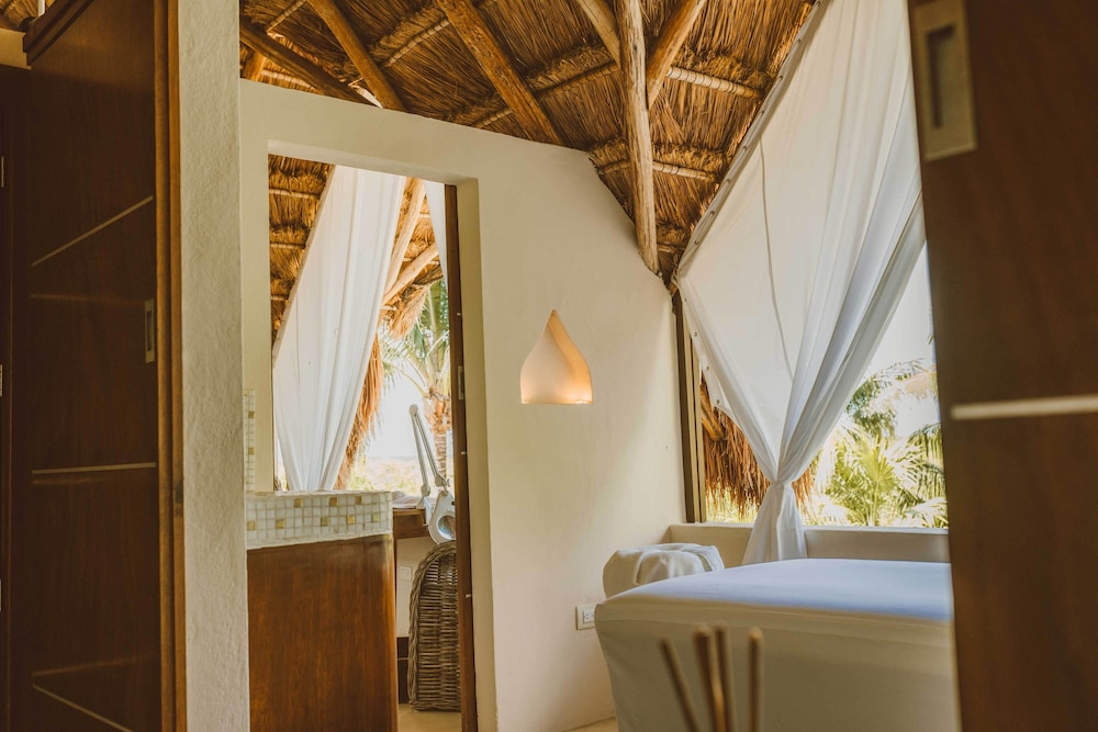 Jashita Hotel - Property Image 79