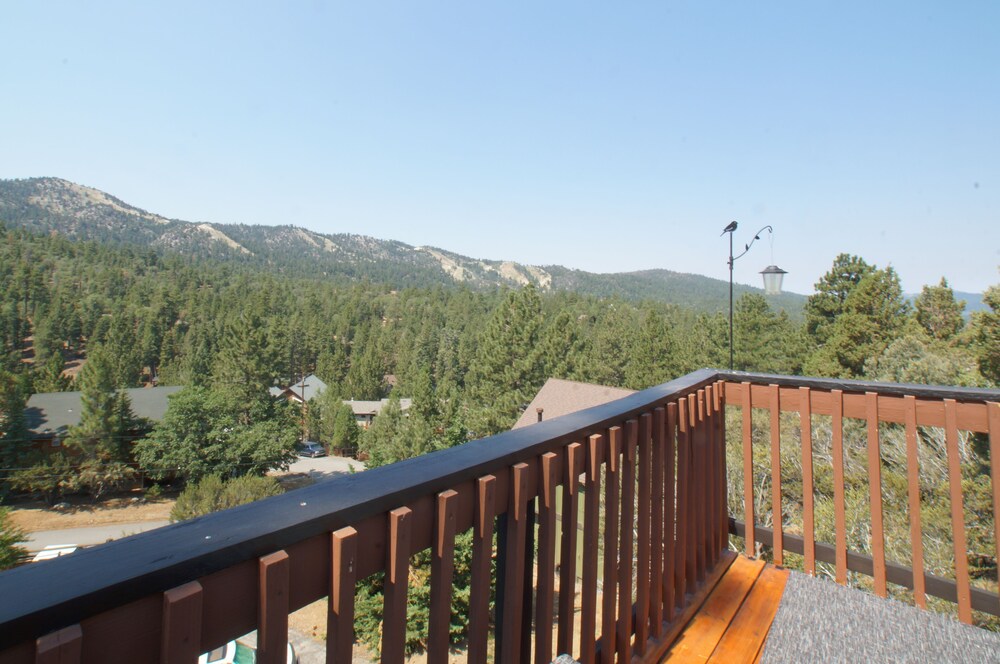 Lazy Bear Lookout