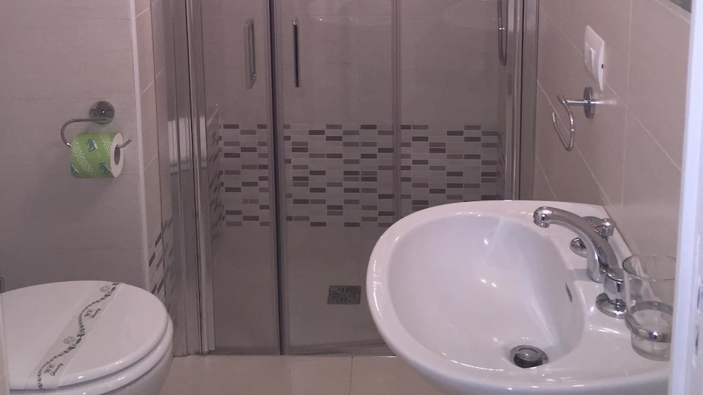 Dimora Chiarella - Short Lets photo 3