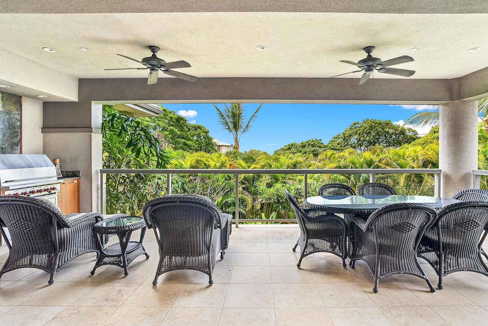 Luxurious Ho'olei 12-2, Lush View, Close to Pool, Sleeps 8 in Beds, Central AC!
