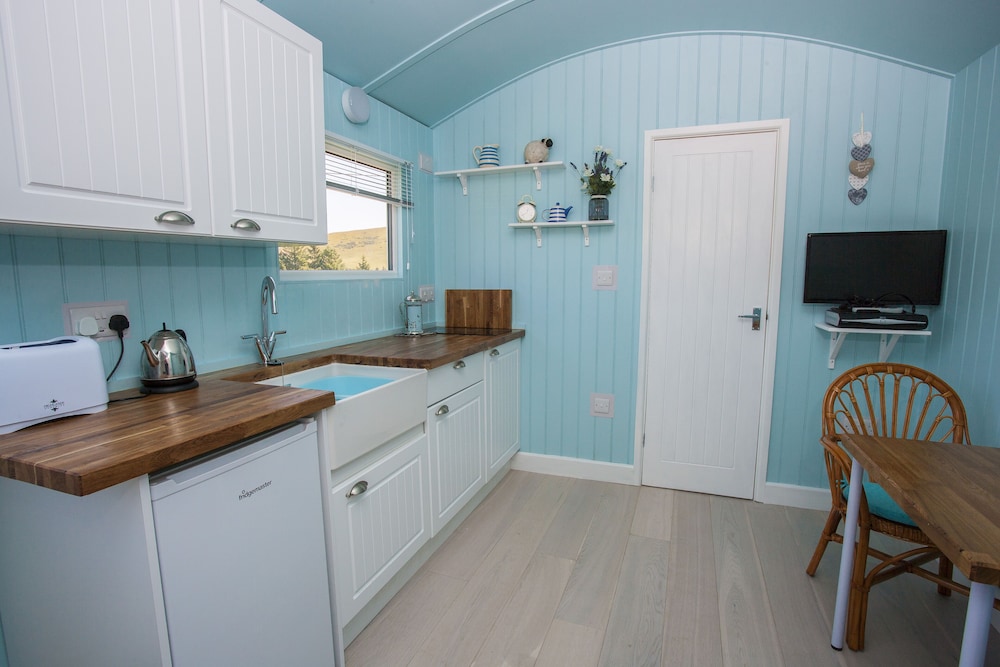 The Shepherd's Hut view 5