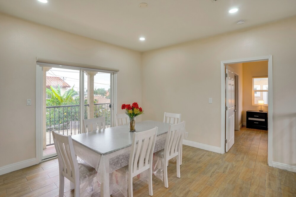 Explore the OC Coast! Midway City Home w/ Yard
