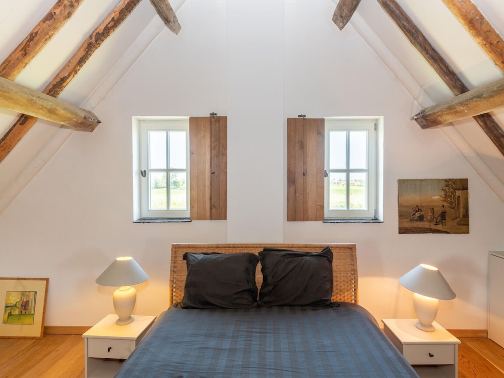 Premium Farmhouse in Nieuwmunster With Pool