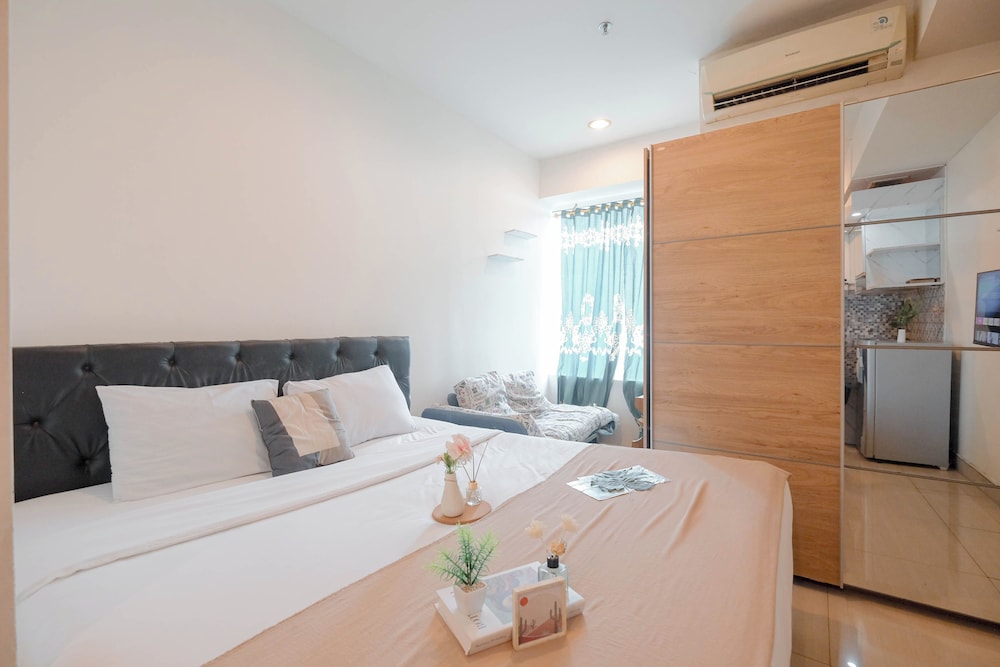 Neutral Studio Room At Grand Kamala Lagoon Apartment