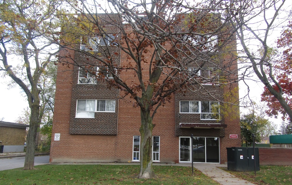 Toronto Furnished Living Scarborough - Image 1