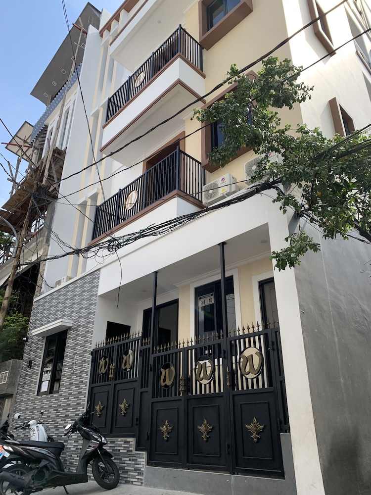 Win Residence